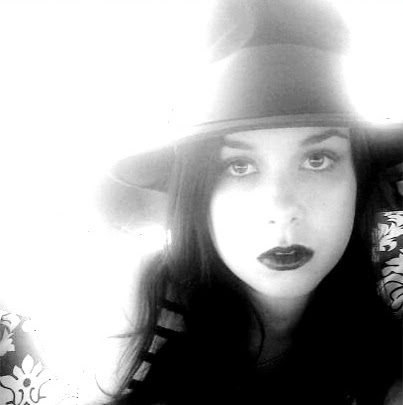 Danielle Quick Photo 28