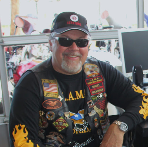 Robert Goss Photo 31