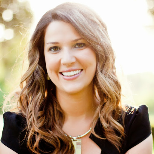 Christina Brown Photo 32