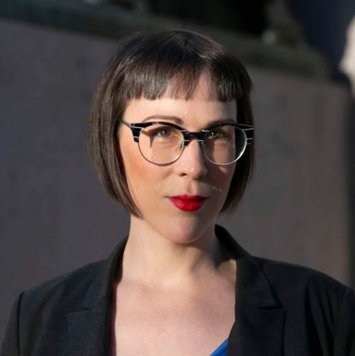 Elizabeth Sell Photo 3