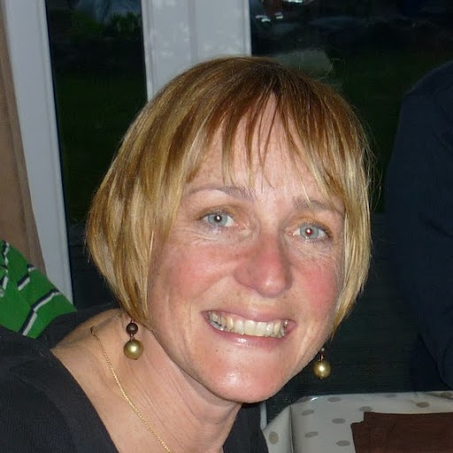 Lucy Howard Photo 34