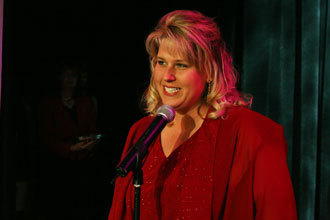 Danielle Lewis Photo 12