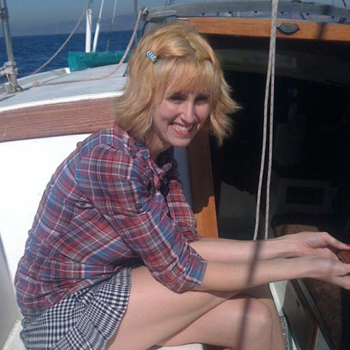 Christina Flowers Photo 16
