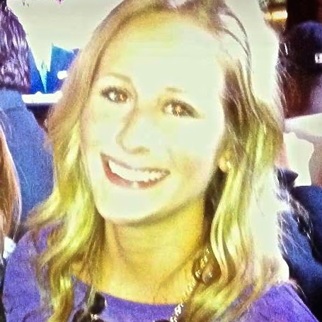 Kelly Larkin Photo 13
