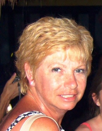 Trisha Hamilton Photo 31