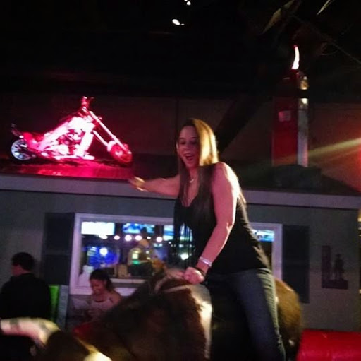 Traci Bisson Photo 10