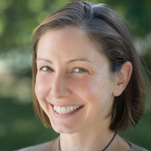 Sarah Moss Photo 19