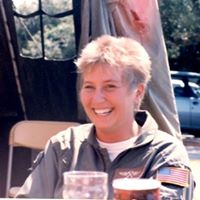 Laura Blake Photo 27