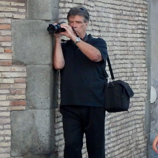 Alan Howe Photo 12