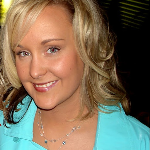 Theresa Turner Photo 33
