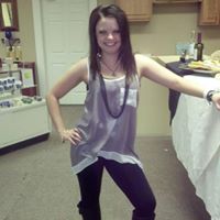 Ashleigh Moore Photo 17