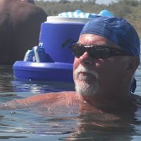 Steven Holmes Photo 51