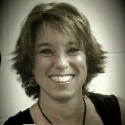 Terri Schmidt Photo 16