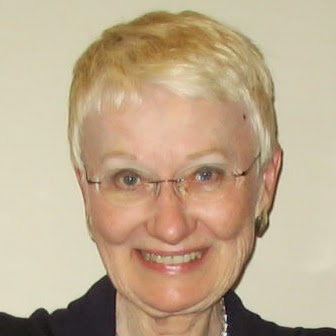 Joan Thomas Photo 33