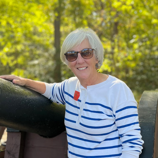 Martha Ladd Photo 18