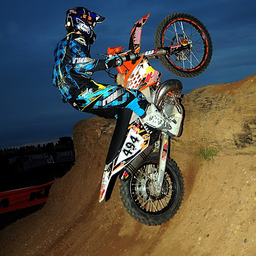 Gary Daniels Photo 39