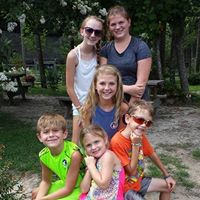 Brenda Roberson Photo 27