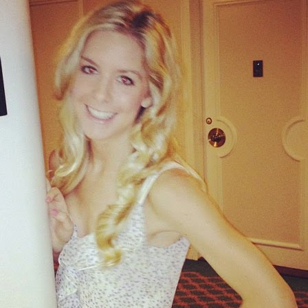 Amanda Frank Photo 35