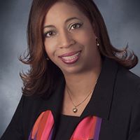 Renee Matthews Photo 33