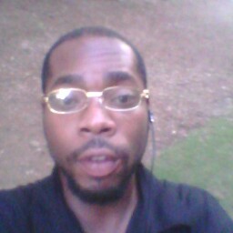 Terrence Reynolds Photo 5