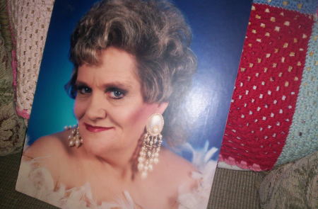 Loretta Turner Photo 37