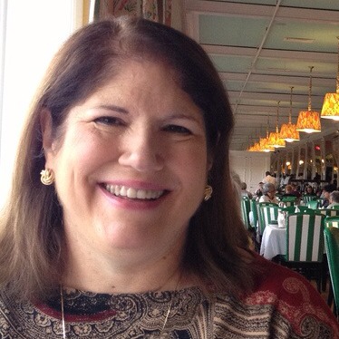 Amy Irvin Photo 33