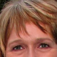 Deborah Davies Photo 16