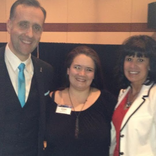 Debbie Davidson Photo 26