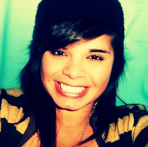Maria Zarate Photo 34