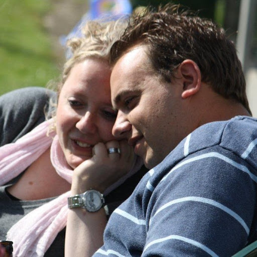 Kelly Cox Photo 42