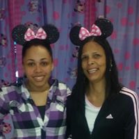 Angela Hilliard Photo 27