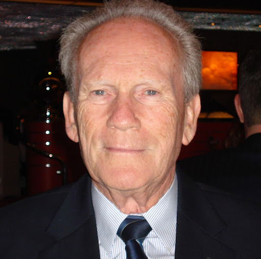 Erik Schaeffer Photo 27