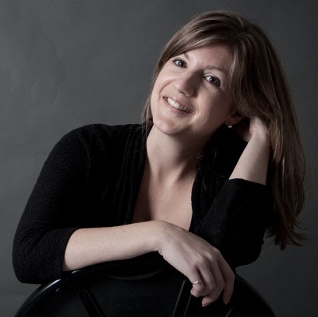 Angela Christensen Photo 20