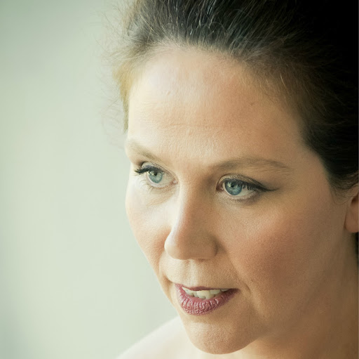 Andrea Baxter Photo 39