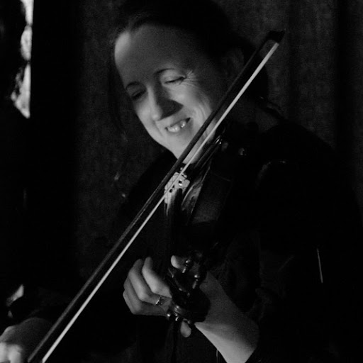 Kathryn O'Neil Photo 6