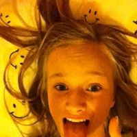 Emily Riddle Photo 3