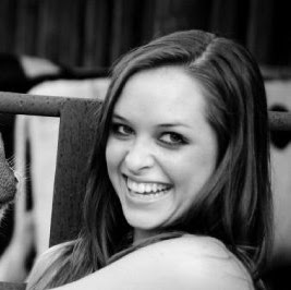 Emily Fuller Photo 15