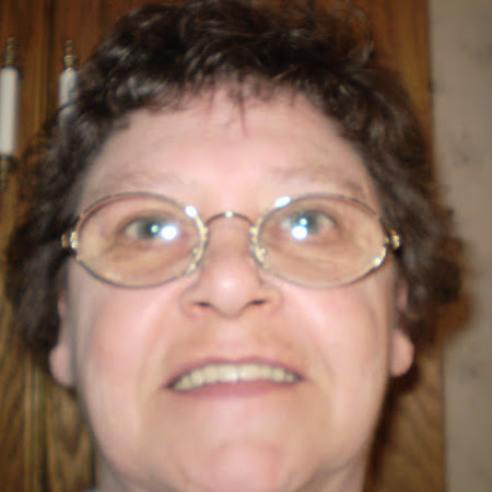 Tracy Snyder Photo 38