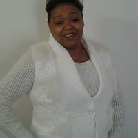 Shanta Robinson Photo 17