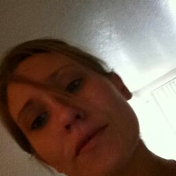 Melanie Hawkins Photo 18