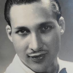 Clifford Lewis Photo 24