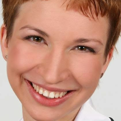 Sarah Heller Photo 30