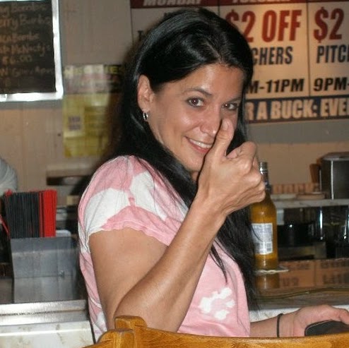 Laura Morrison Photo 35