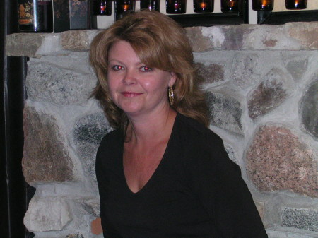 Amanda Hopkins Photo 45