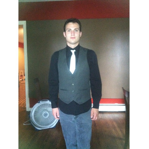 Tyler Hodges Photo 12