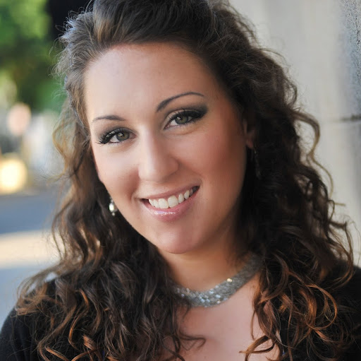 Jennifer Goldsmith Photo 32
