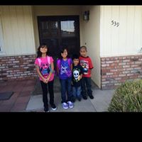 Lisa Hernandez Photo 31