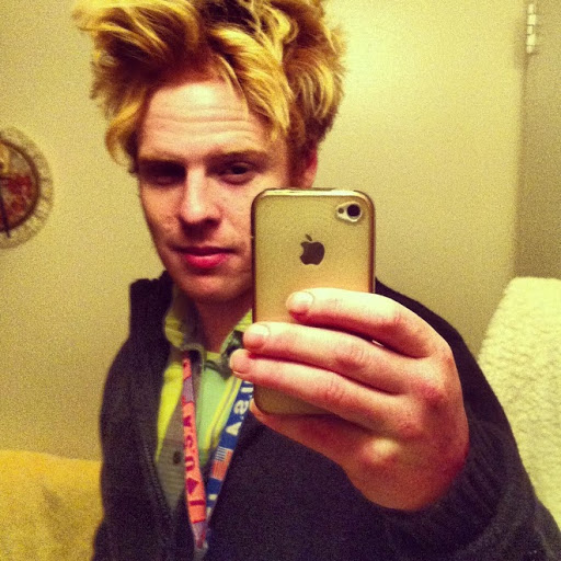 Tyler English Photo 8