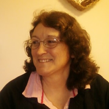 Ruth Robbins Photo 21