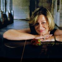Traci Brennan Photo 9